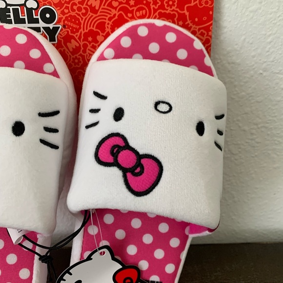 Hello Kitty Slippers Size Small 4-5 SANRIO WOMENS NEW - Picture 2 of 4